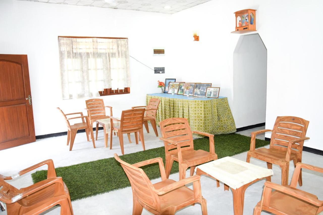 Tharaka Homestay Weligama Luaran gambar